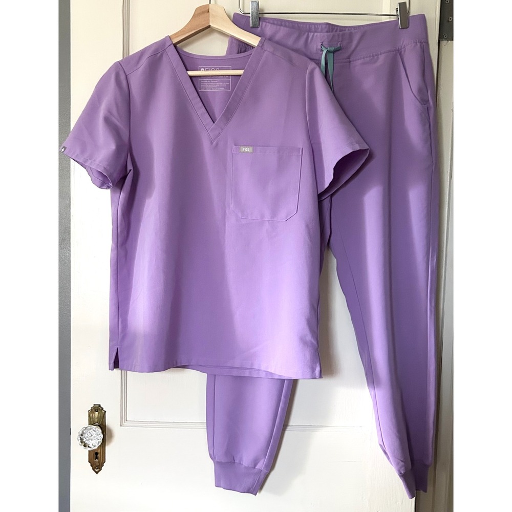 Figs Women's Catarina Top Zamora Jogger Scrub 2 Pc Set Size M Lilac Dawn